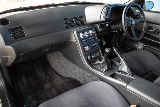 1994 Nissan Skyline JDM car for sale — photo 23 of 25