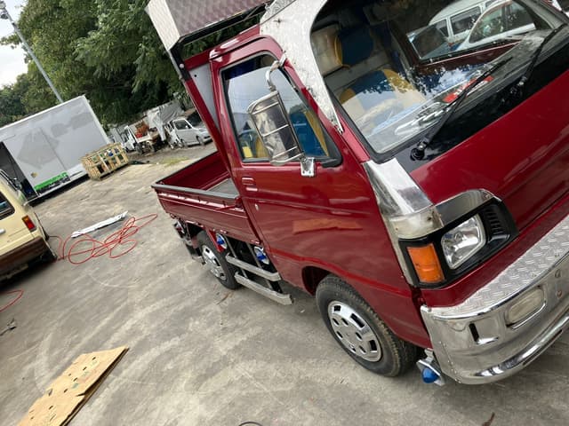 1991 Daihatsu Hijet JDM car for sale — photo 4 of 6
