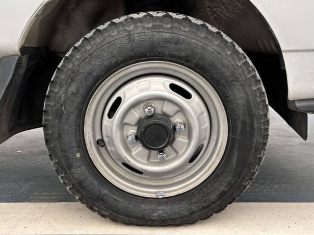 1996 Mitsubishi Minicab JDM car for sale — photo 16 of 25