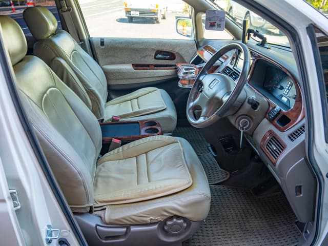 2001 Honda Odyssey JDM car for sale — photo 13 of 22