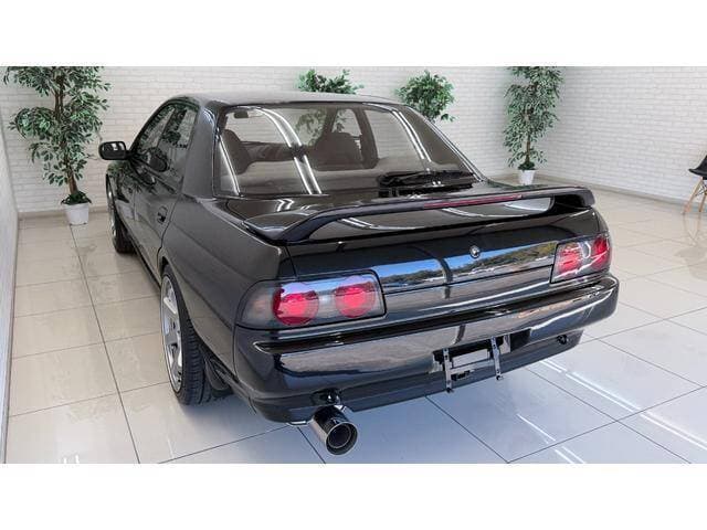 1990 Nissan Skyline JDM car for sale — photo 4 of 18