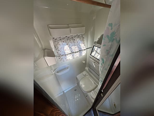 1995 Isuzu Elf JDM car for sale — photo 20 of 25