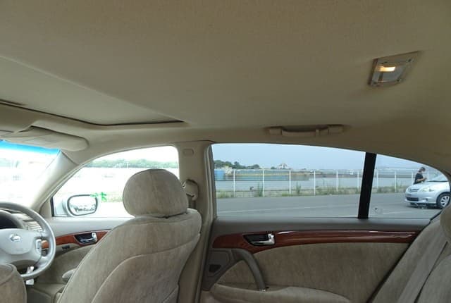 2001 Nissan Cima JDM car for sale — photo 24 of 25