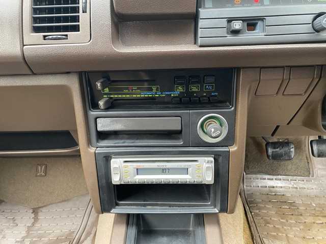 1983 Toyota Cresta JDM car for sale — photo 18 of 20