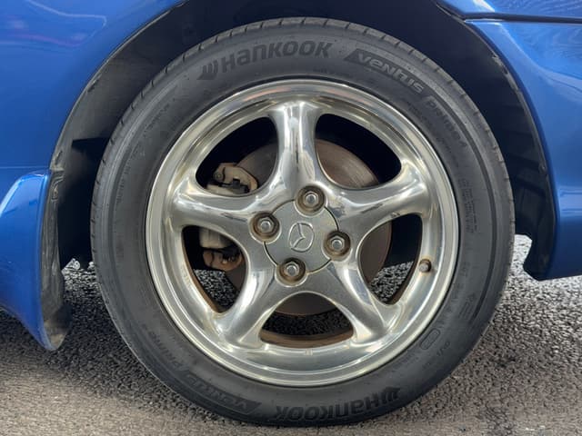 1999 Mazda Roadster (Eunos Roadster / MX-5) JDM car for sale — photo 20 of 25