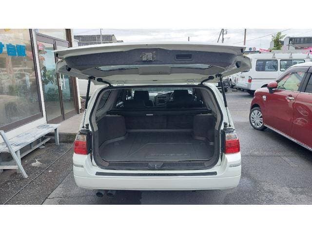 2000 Nissan Stagea JDM car for sale — photo 12 of 20