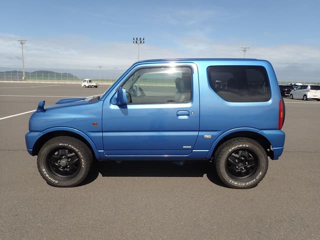 1999 Suzuki Jimny JDM car for sale — photo 2 of 25