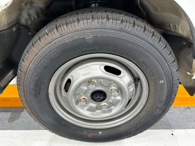1993 Mitsubishi Minicab JDM car for sale — photo 21 of 25