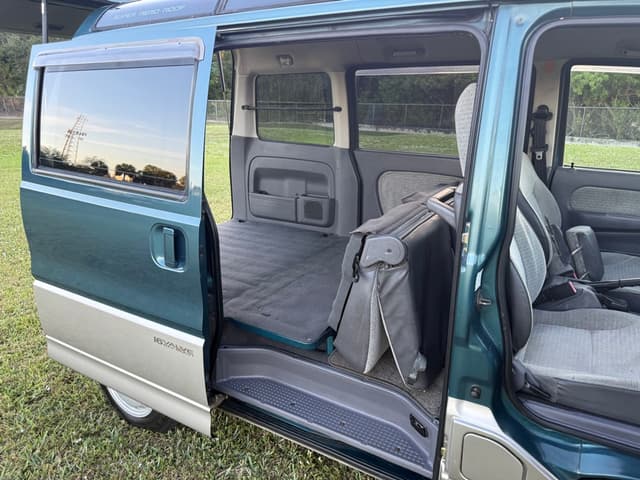 1998 Mitsubishi Bravo Minivan JDM car for sale — photo 13 of 24
