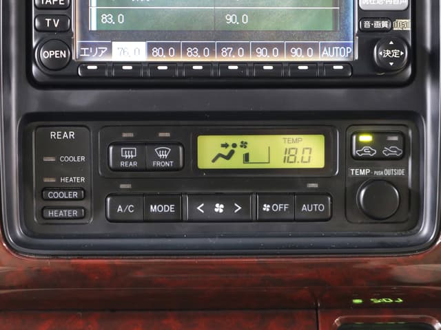 1999 Toyota Grand Hiace JDM car for sale — photo 13 of 25