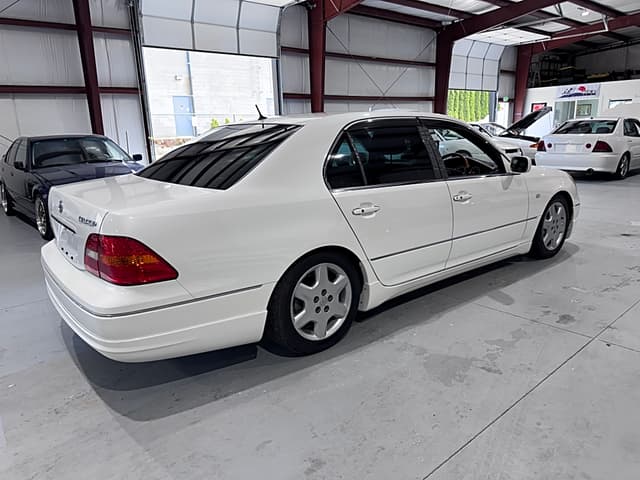 2000 Toyota Celsior JDM car for sale — photo 6 of 25
