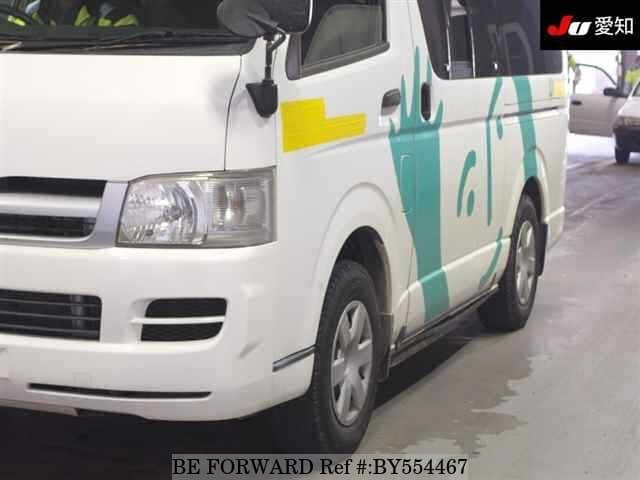 2005 Toyota HiAce JDM car for sale — photo 6 of 8