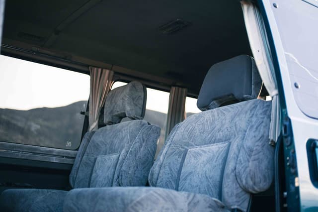 1993 Mitsubishi Delica JDM car for sale — photo 17 of 22