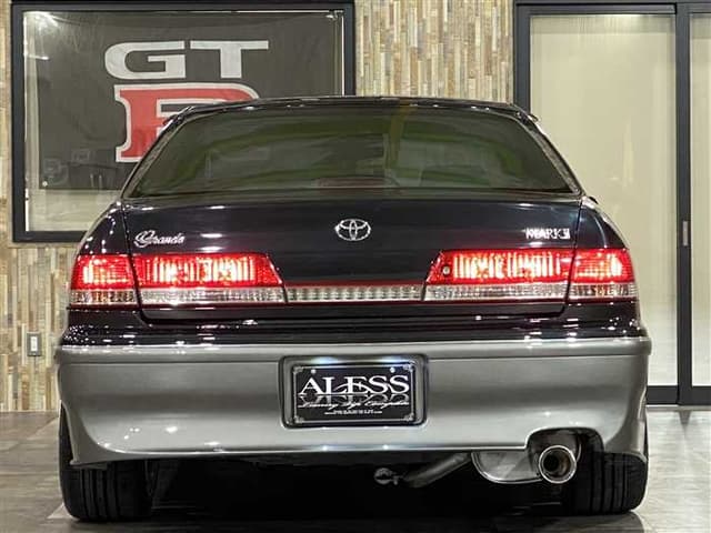 1999 Toyota Mark II JDM car for sale — photo 11 of 25