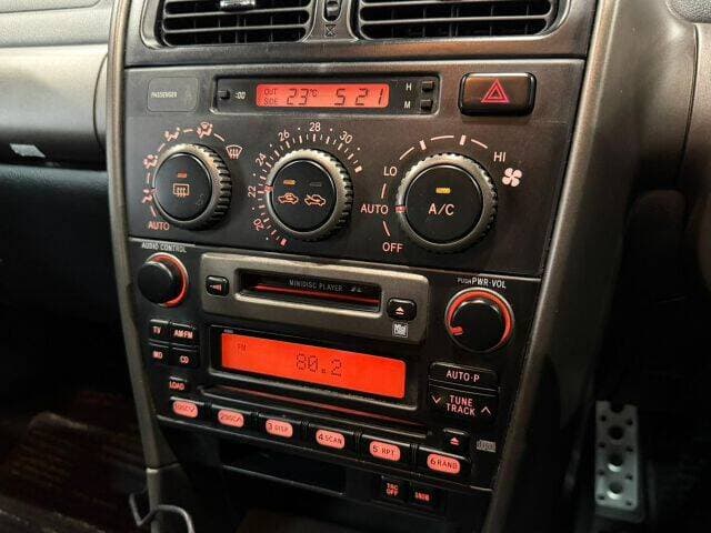 1999 Toyota Altezza JDM car for sale — photo 4 of 12