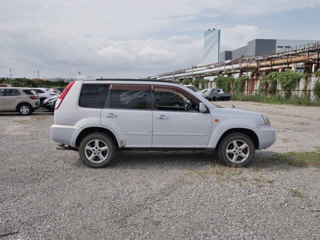 2001 Nissan X Trail JDM car for sale — photo 4 of 25