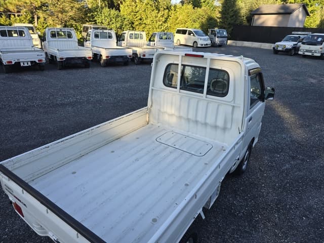 2001 Daihatsu Hijet JDM car for sale — photo 16 of 25