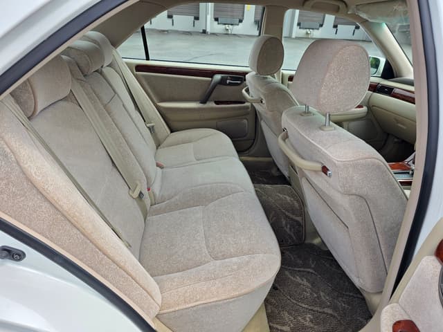 2000 Toyota Crown JDM car for sale — photo 12 of 12