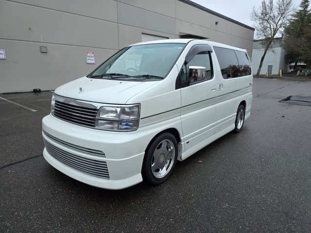2000 Nissan Elgrand JDM car for sale — photo 3 of 25