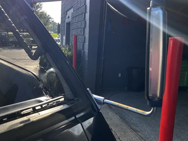 1990 Mitsubishi Delica JDM car for sale — photo 16 of 25