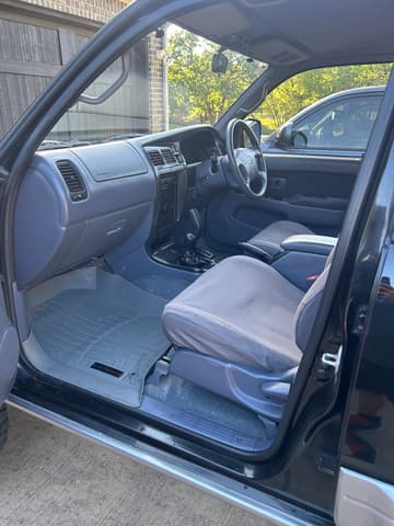 1997 Toyota Hilux Surf JDM car for sale — photo 14 of 23
