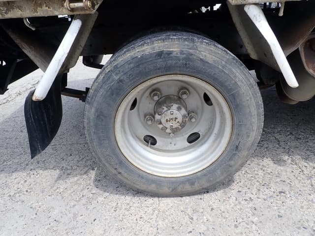 2011 Isuzu Elf JDM car for sale — photo 16 of 25