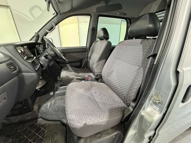 1999 Daihatsu Hijet JDM car for sale — photo 13 of 25