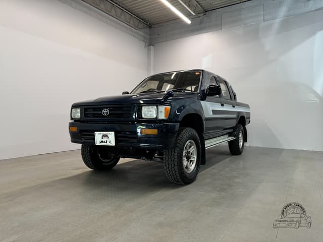 1993 Toyota Hilux JDM car for sale — photo 3 of 25