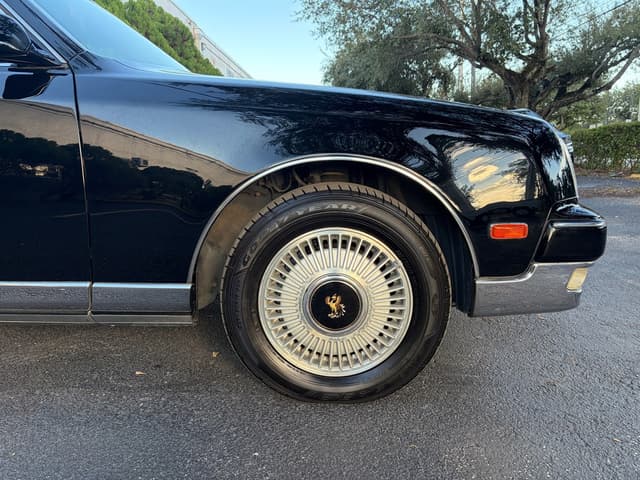 1997 Toyota Century JDM car for sale — photo 9 of 21