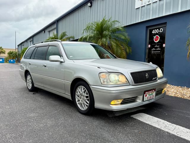 2001 Toyota Crown JDM car for sale — photo 14 of 23