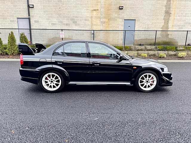 2000 Mitsubishi Lancer Evolution JDM car for sale — photo 11 of 25