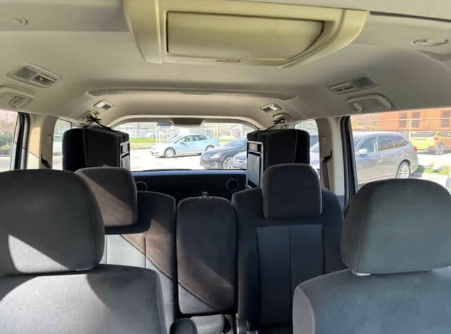 2007 Mitsubishi Delica JDM car for sale — photo 11 of 13