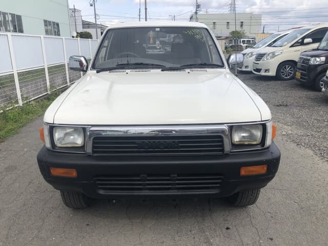 1993 Toyota Hilux Surf JDM car for sale — photo 2 of 5