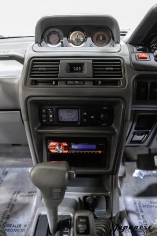 1995 Mitsubishi Pajero JDM car for sale — photo 11 of 25
