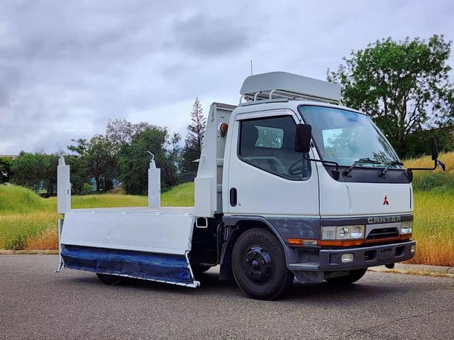 1996 Mitsubishi Canter JDM car for sale — photo 3 of 24