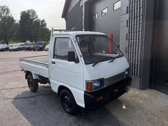 1993 Daihatsu Hijet JDM car for sale — photo 11 of 25