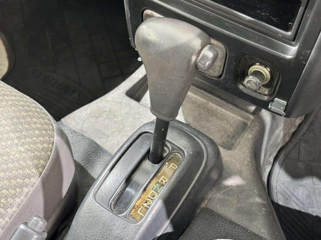 1999 Daihatsu Hijet JDM car for sale — photo 12 of 23