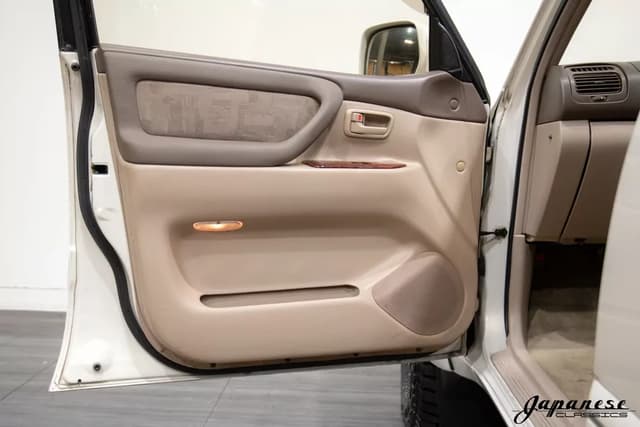 2000 Toyota Land Cruiser JDM car for sale — photo 20 of 25