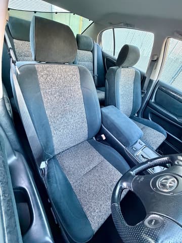 2001 Toyota Aristo JDM car for sale — photo 15 of 25