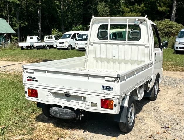 2001 Daihatsu Hijet JDM car for sale — photo 5 of 17