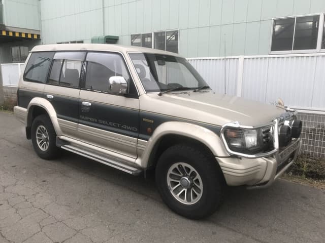 1992 Mitsubishi Pajero JDM car for sale — photo 3 of 5