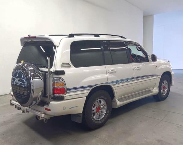 2001 Toyota Land Cruiser JDM car for sale — photo 4 of 6