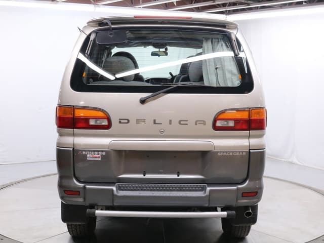 1997 Mitsubishi Delica JDM car for sale — photo 6 of 25