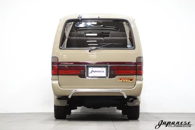 1995 Toyota HiAce JDM car for sale — photo 7 of 25