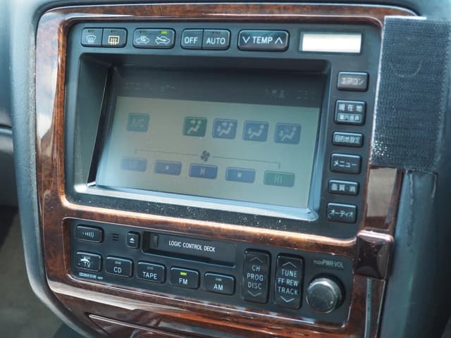 1999 Toyota Crown JDM car for sale — photo 10 of 22