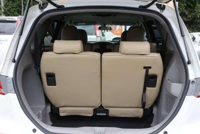 2009 Honda Odyssey JDM car for sale — photo 21 of 25