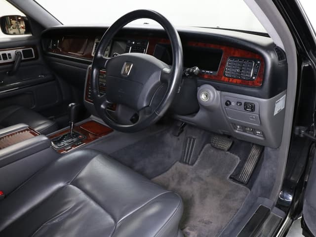 1997 Toyota Century JDM car for sale — photo 9 of 25