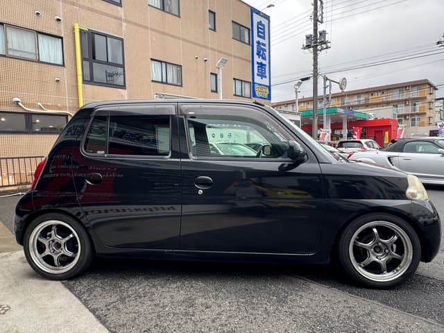 2009 Daihatsu Esse JDM car for sale — photo 8 of 25