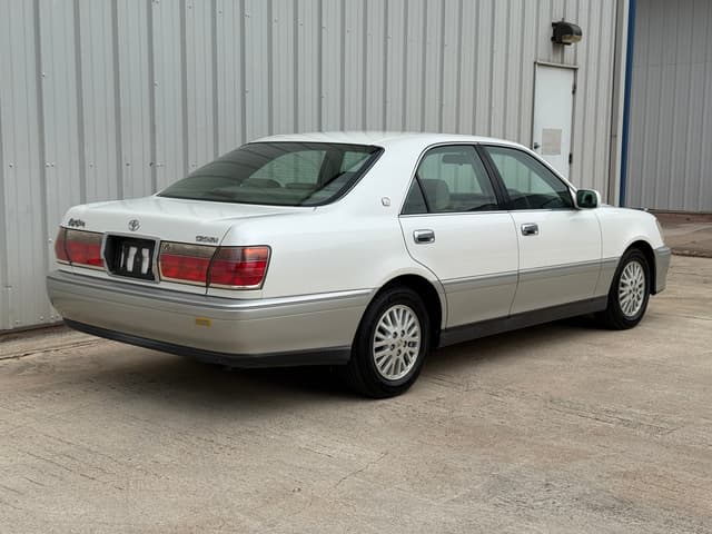 2000 Toyota Crown JDM car for sale — photo 3 of 21