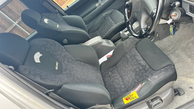 1998 Mitsubishi Pajero JDM car for sale — photo 16 of 25